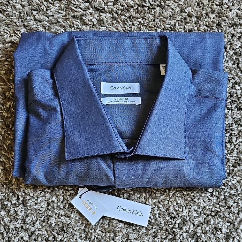 NWT Calvin Klein Men's Smokey Blue Button Down Dress Shirt Size XL 17 1/2 36/37